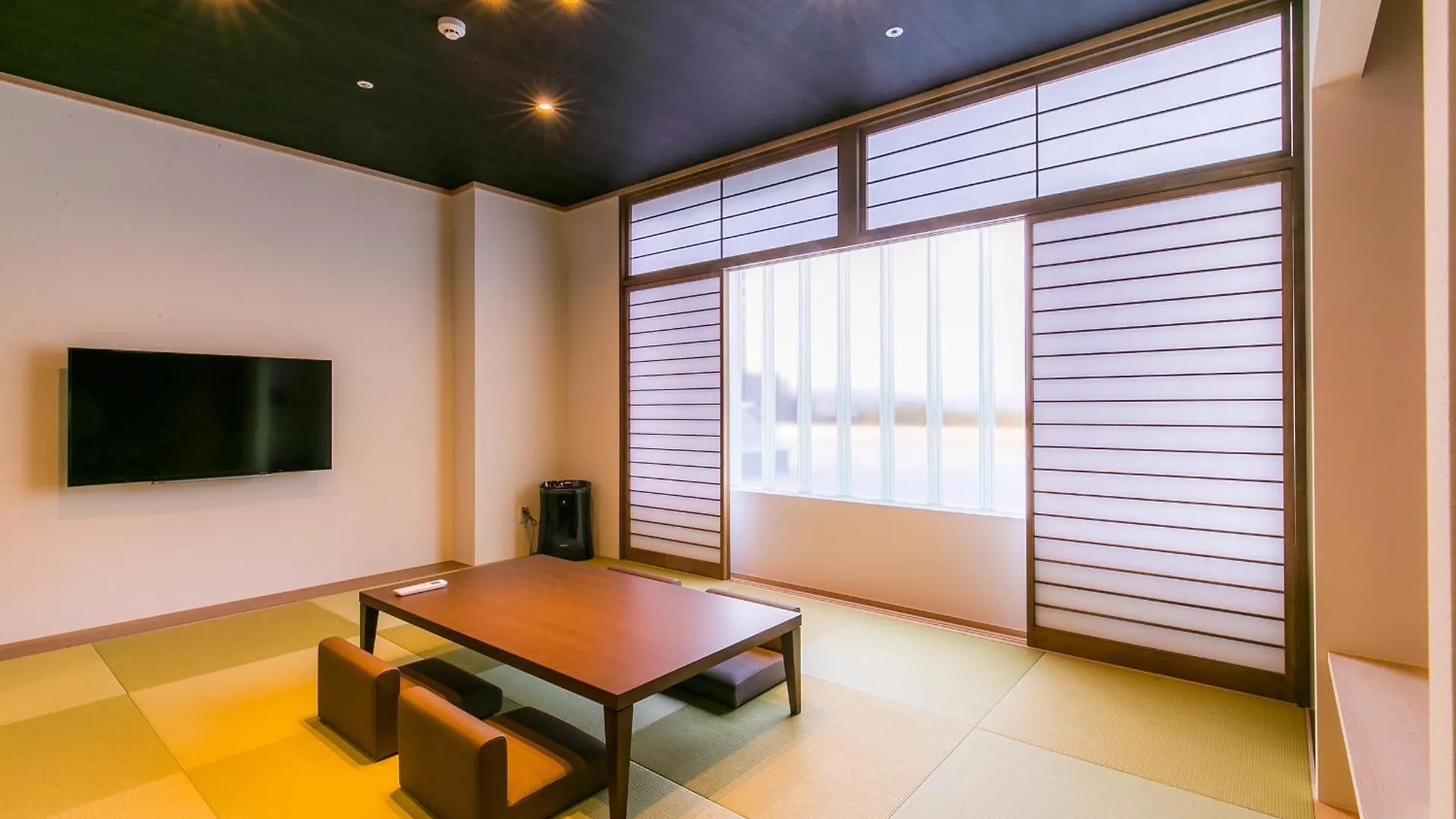 Spa & Hotel Suishun Matsuiyamate Hirakata 4*,  Japan